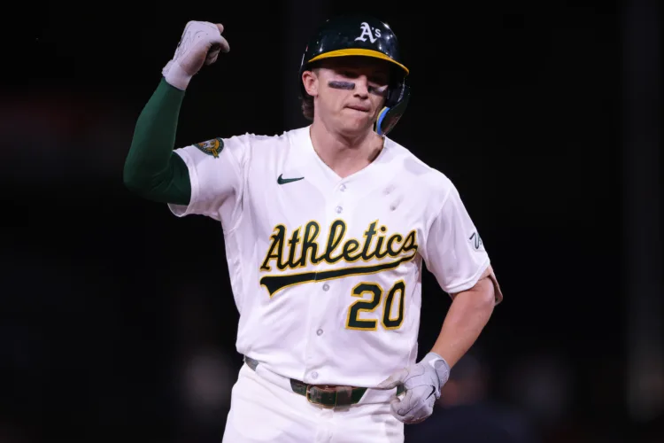 A's outfielder Zack Gelof sues Tigers for damages after right knee slammed into Comerica Park fence